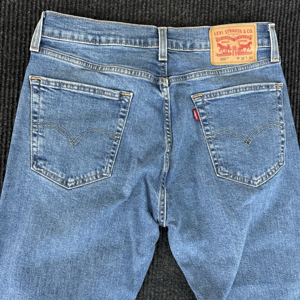 Levi's 505 Regular Fit Straight Leg Jeans Blue 32x30 Mens Denim Classic - Picture 4 of 9